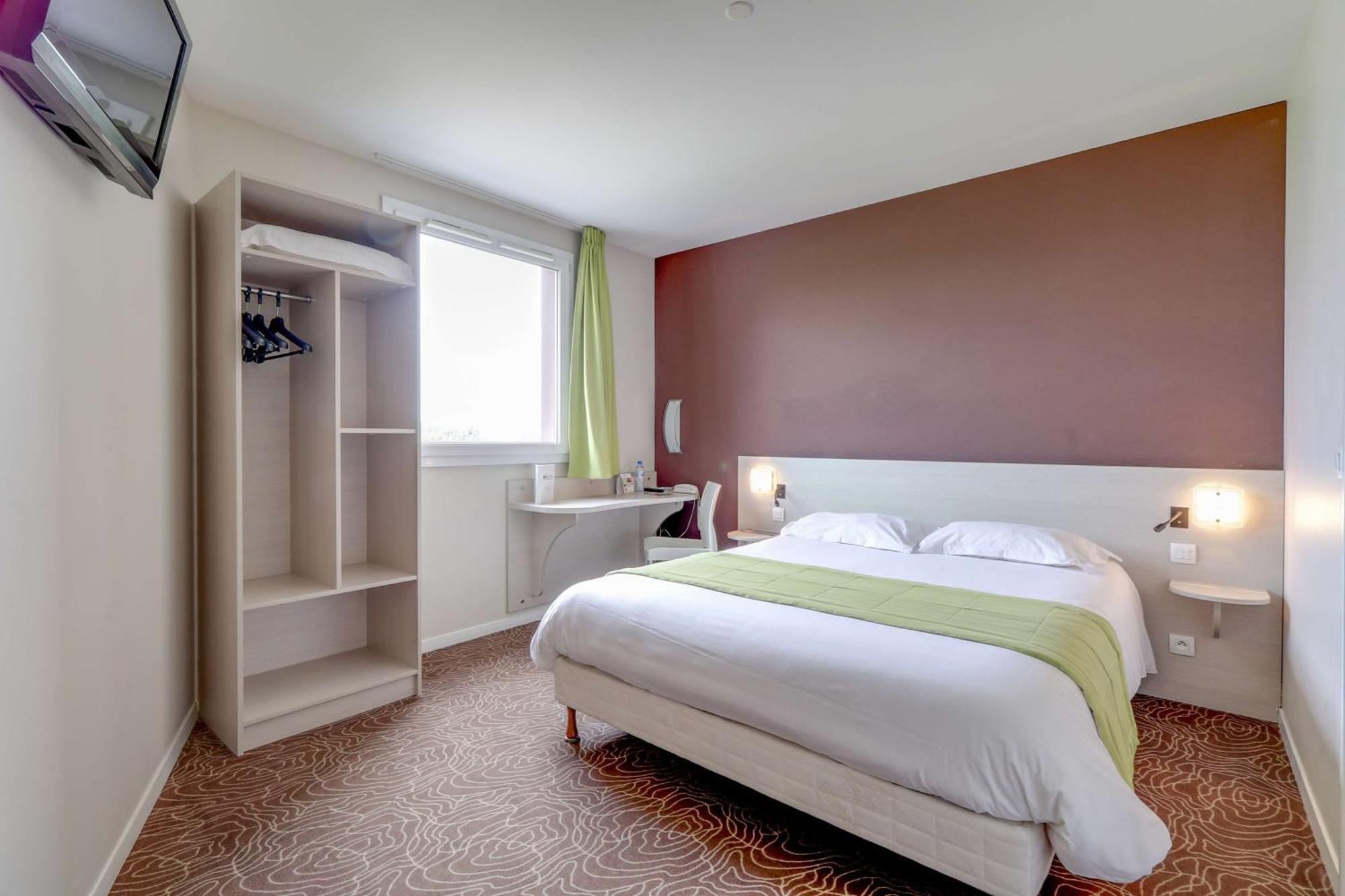 Brit Hotel Saint-Meen-Le-Grand En Broceliande Екстериор снимка