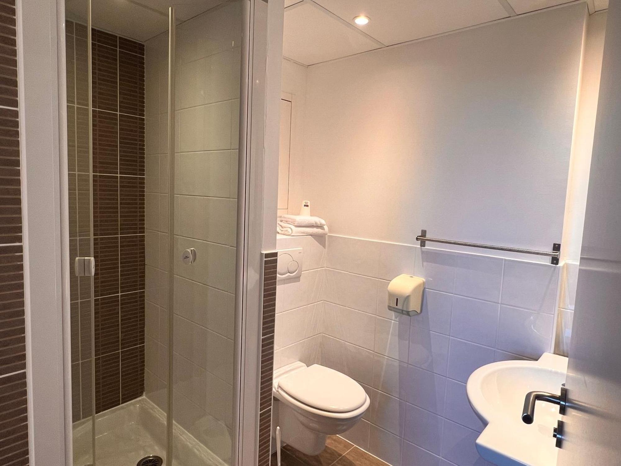 Brit Hotel Saint-Meen-Le-Grand En Broceliande Екстериор снимка