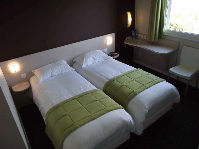 Brit Hotel Saint-Meen-Le-Grand En Broceliande Стая снимка